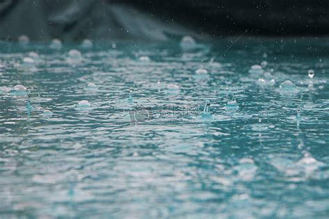 下大雨圖片|100000 多张免费的“下大雨”和“雨”照片